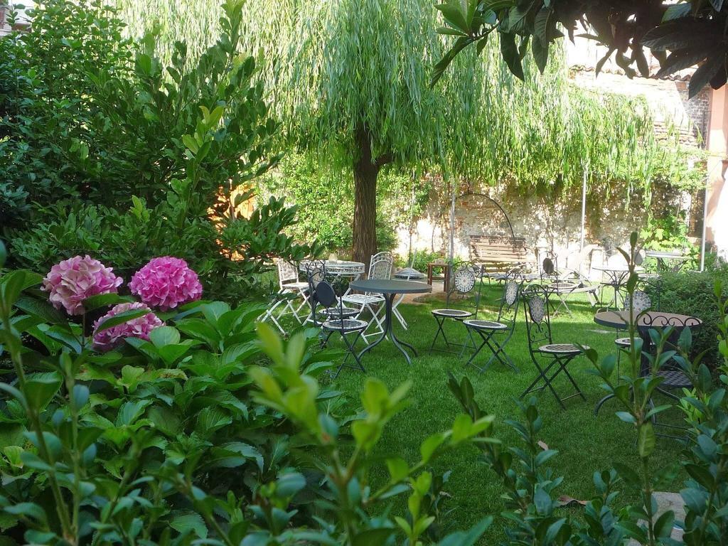 Lori'S Inn Mondovì Kamer foto
